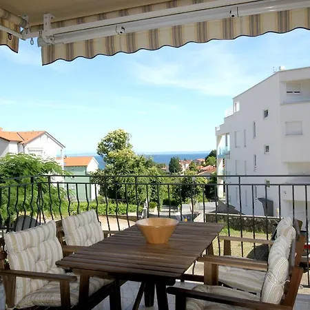 Rona Una Apartment *